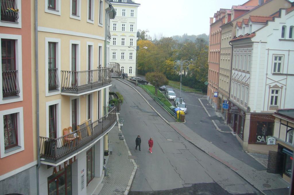 Hotel Asila à Karlovy Vary Extérieur photo